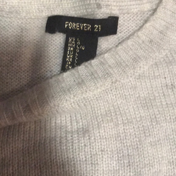 Cream grayish sweater - Picture 3 of 4